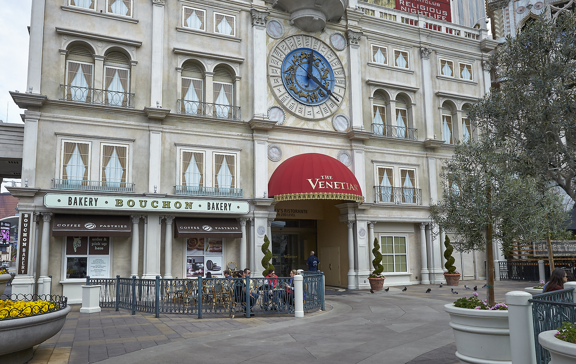 Ad Art Sign Co., AdArt, Full Service Signage, LED Lighting, Digital Signage,Hospitality, Signage, Custom Printed Awning, Face Lit Cabinet with Vinyl Overlay Graphics, Non-Illuminated FCO (Flat Cut Out) Panel Sign, The Venetian Resort & Casino, Las Vegas, NV