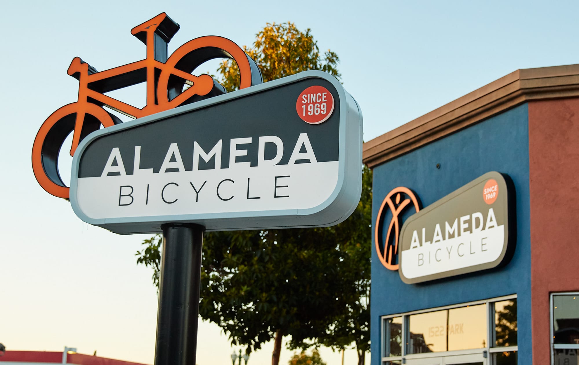 Ad Art Sign Co., AdArt, Full Service Signage, LED Lighting, Digital Signage,Retail, Face-lit double faced bike element on face it, with routed out and push-thru year indicator, pole sign, Alameda, CA,