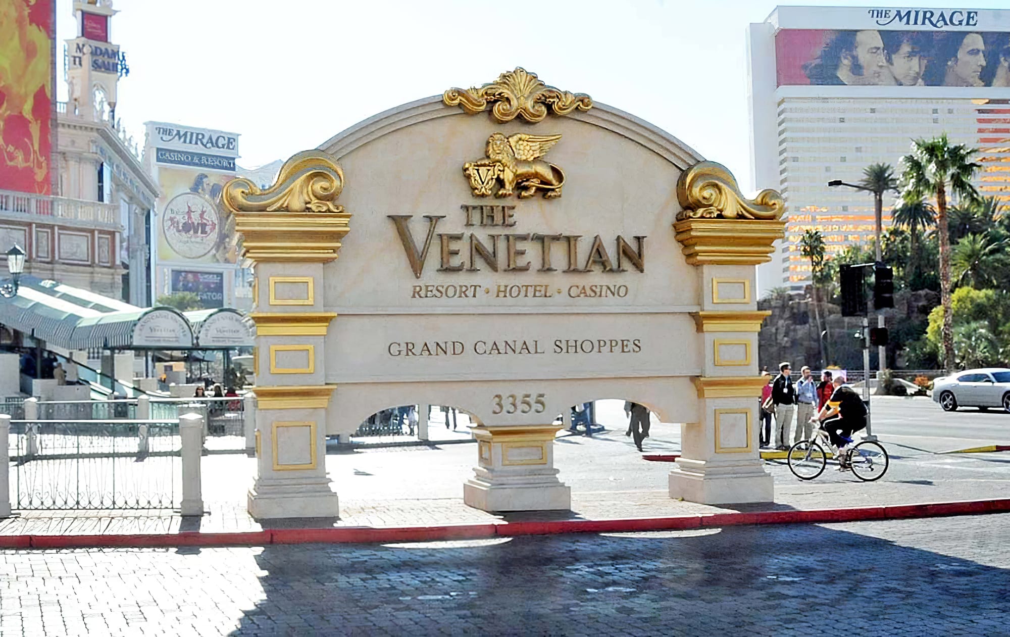 Ad Art Sign Co., AdArt, Full Service Signage, LED Lighting, Digital Signage,Hospitality, Halo Lit Letters Pylon, The Venetian Resort & Casino, Las Vegas, NV