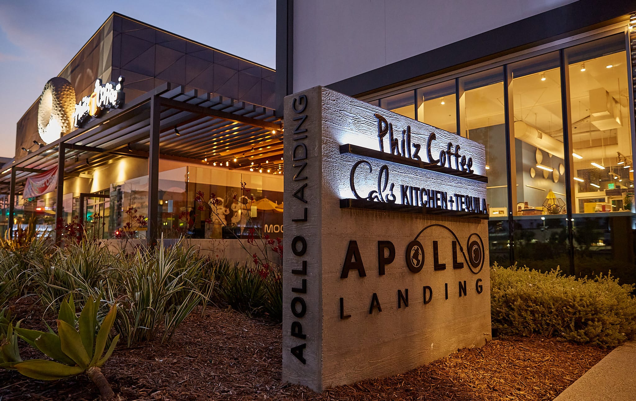 Retail, Monument with Fabricated Back-lit Flat Cut Out Letters, Manhatten Beach, CA, Ad Art Sign Co., AdArt, Full Service Signage, LED Lighting, Digital Signage,