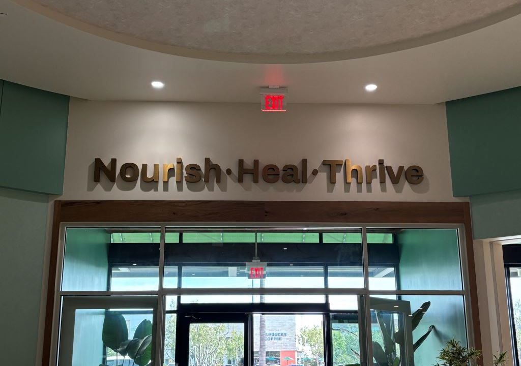 Love.Life Interior Letters